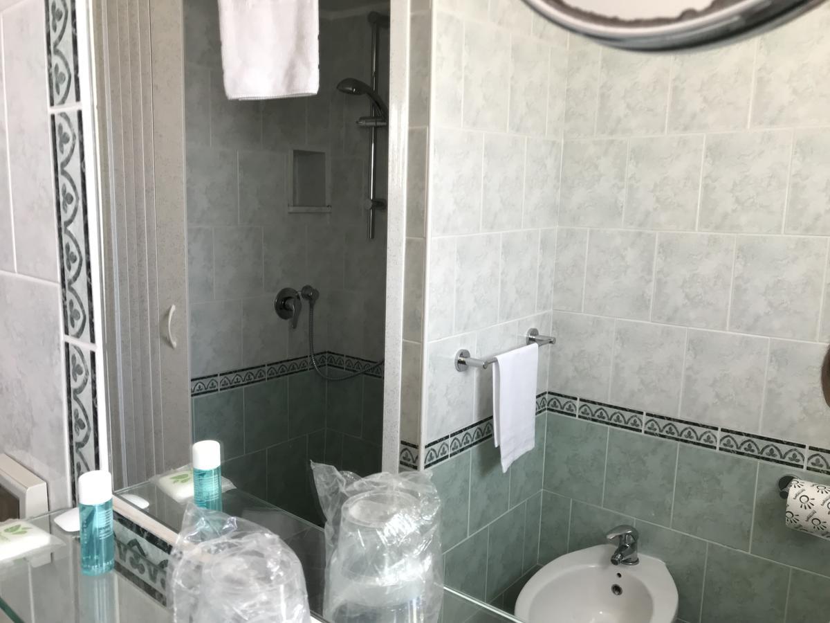 Villa Del Sole Terracina Eksteriør billede
