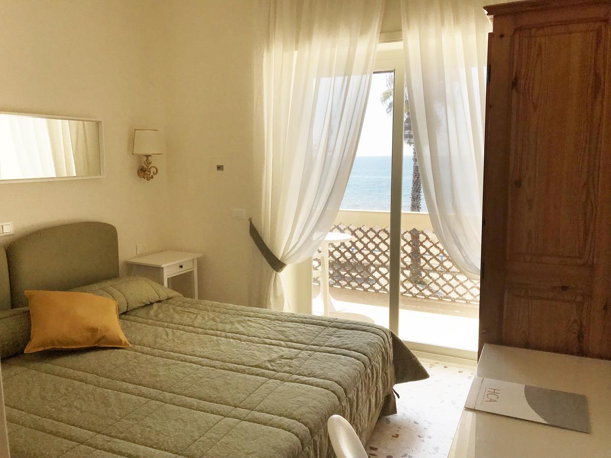 Villa Del Sole Terracina Eksteriør billede