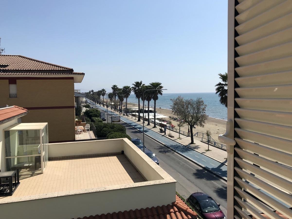 Villa Del Sole Terracina Eksteriør billede