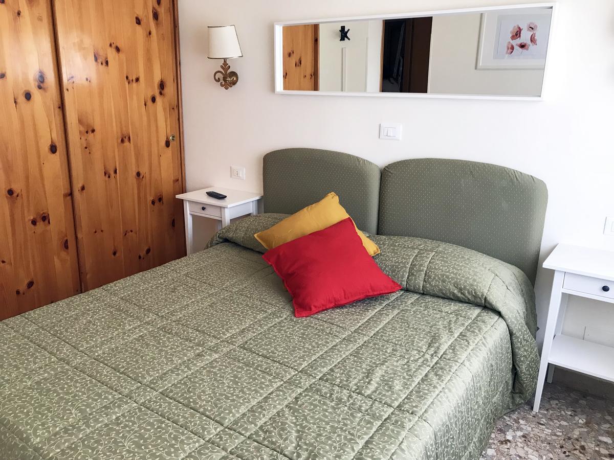 Villa Del Sole Terracina Eksteriør billede