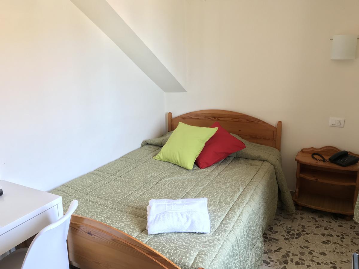 Villa Del Sole Terracina Eksteriør billede